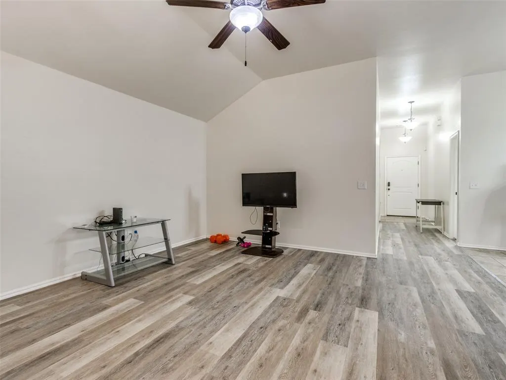 Photo 6 — 12320 Nittany Drive, Oklahoma City, OK 73120