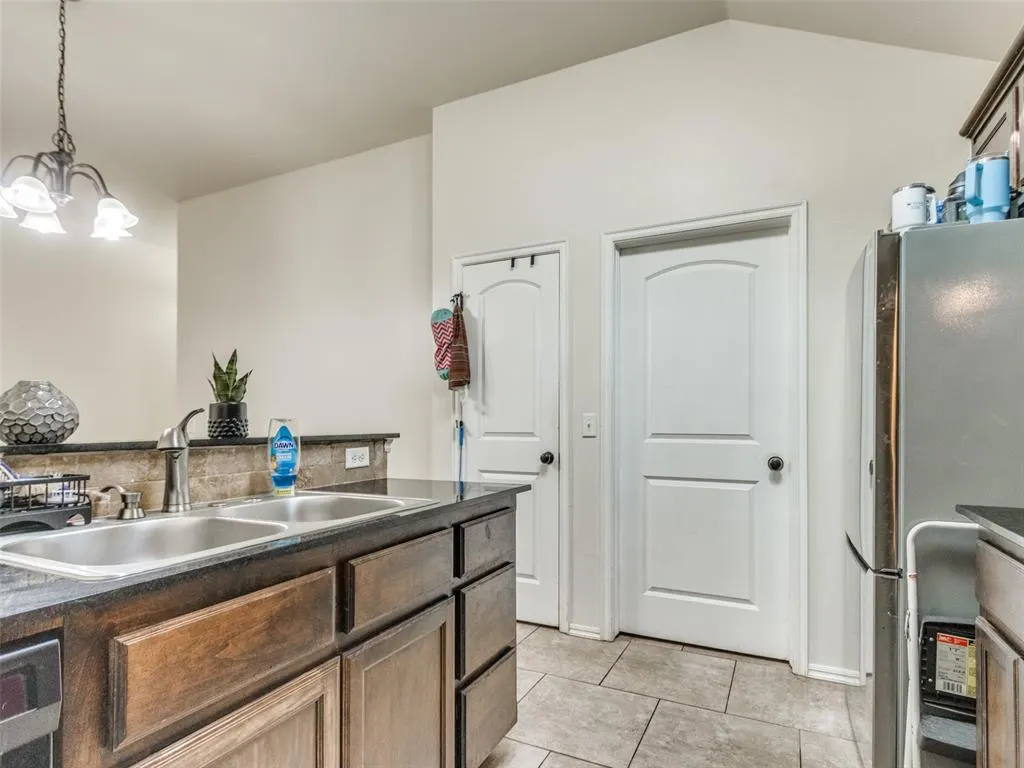 Photo 13 — 12320 Nittany Drive, Oklahoma City, OK 73120