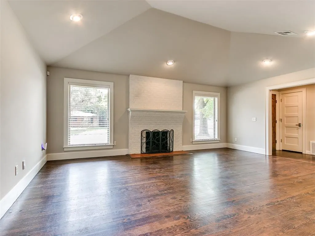 Photo 8 — 9631 Stratford Drive, Oklahoma City, OK 73120