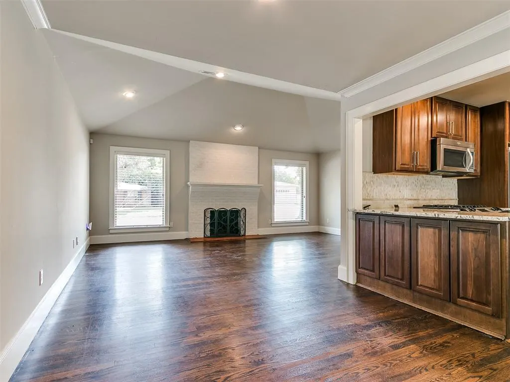 Photo 11 — 9631 Stratford Drive, Oklahoma City, OK 73120