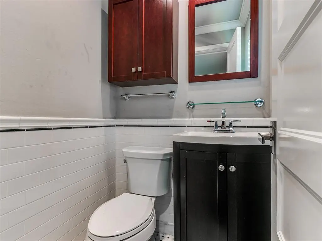 Photo 17 — 9631 Stratford Drive, Oklahoma City, OK 73120