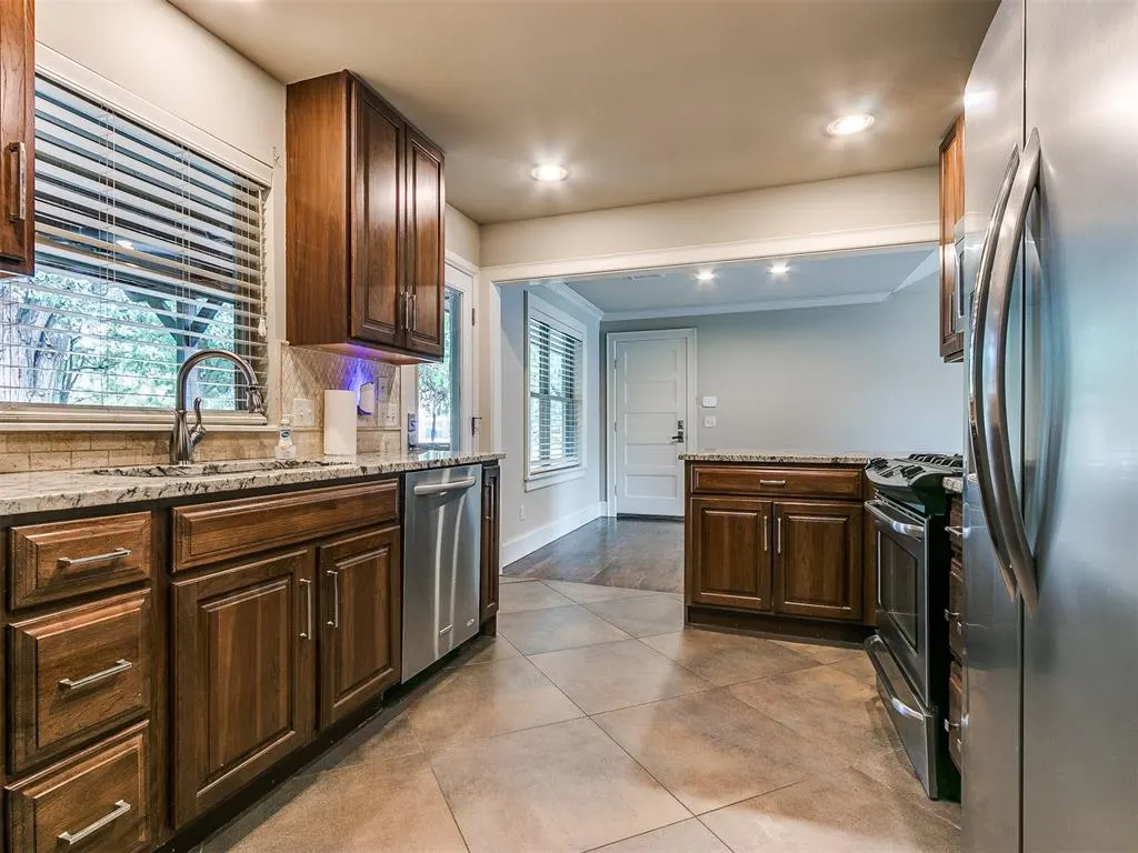 Photo 24 — 9631 Stratford Drive, Oklahoma City, OK 73120