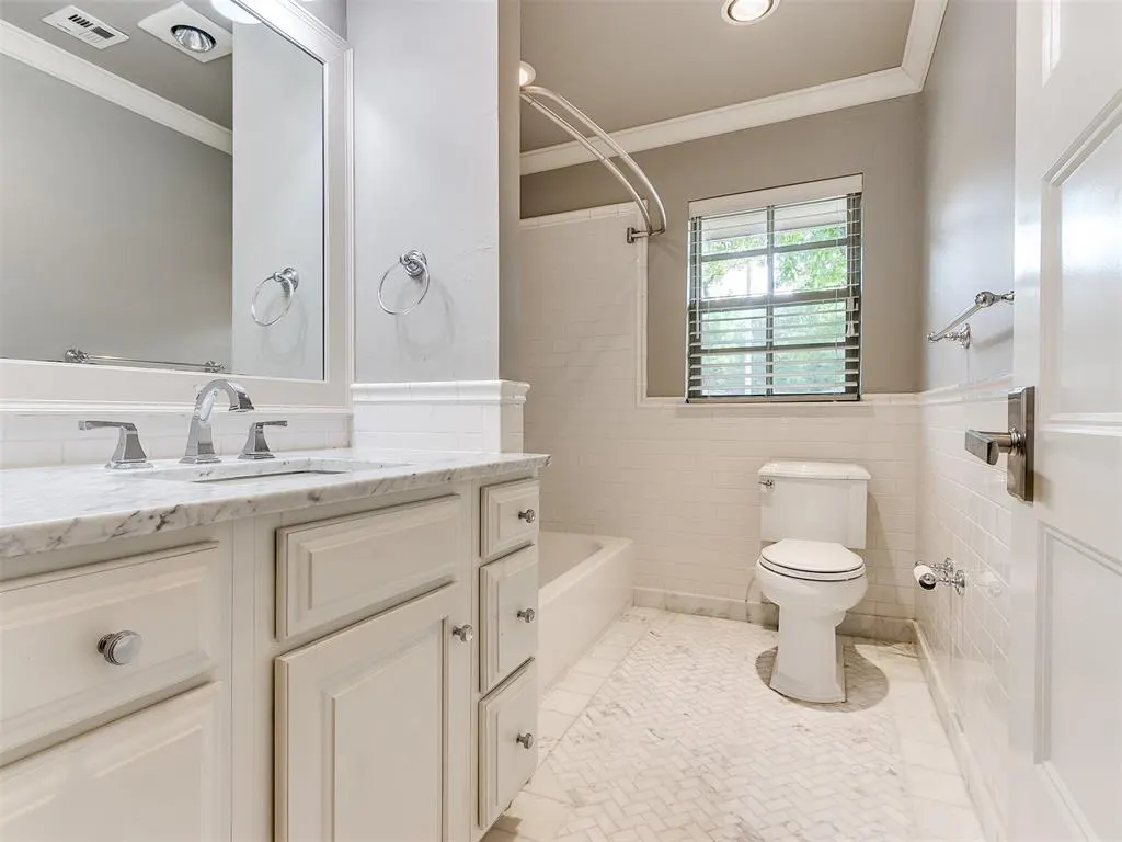 Photo 26 — 9631 Stratford Drive, Oklahoma City, OK 73120