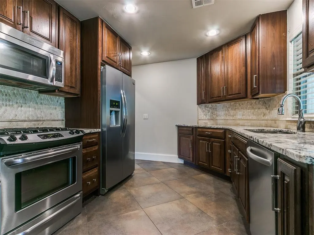 Photo 31 — 9631 Stratford Drive, Oklahoma City, OK 73120