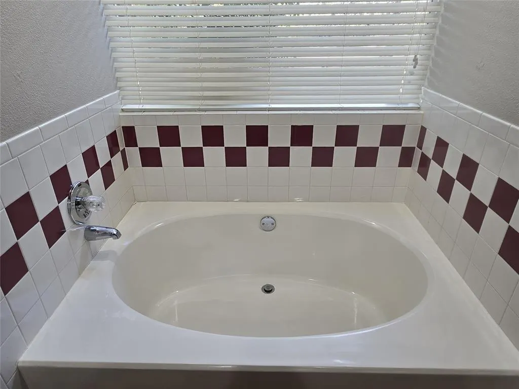 Photo 19 — 6417 Saddleback Drive, Oklahoma City, OK 73150