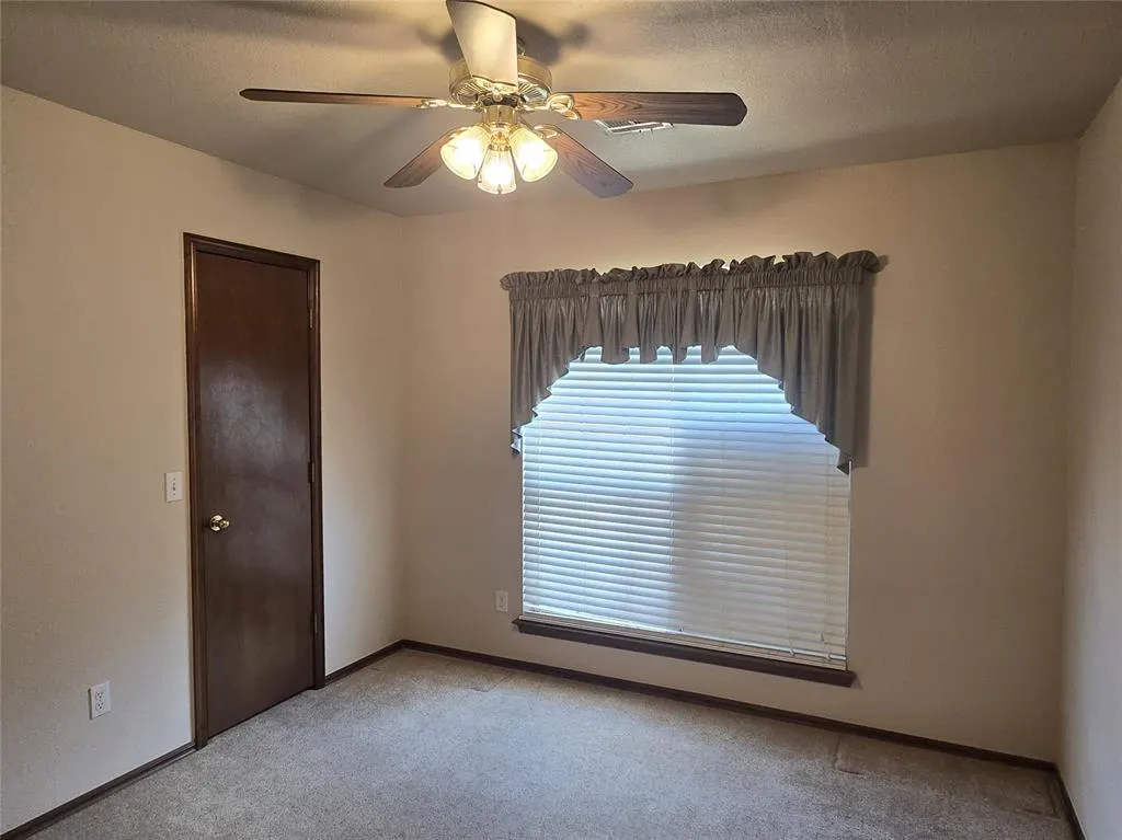 Photo 21 — 6417 Saddleback Drive, Oklahoma City, OK 73150