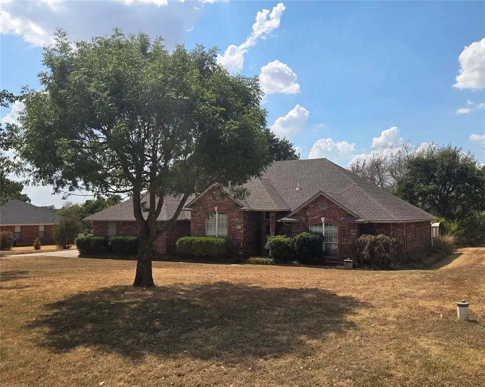Front exterior — 6417 Saddleback Drive, Oklahoma City, OK 73150