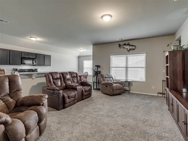 Photo 7 — 1408 Chuck Wagon Drive, El Reno, OK 73036
