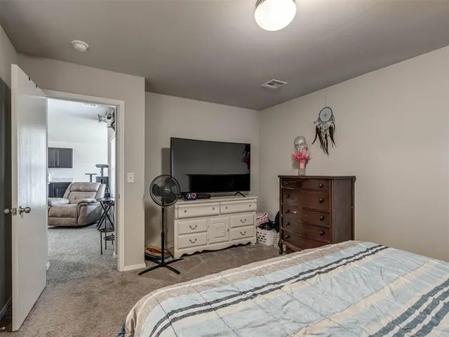 Photo 8 — 1408 Chuck Wagon Drive, El Reno, OK 73036