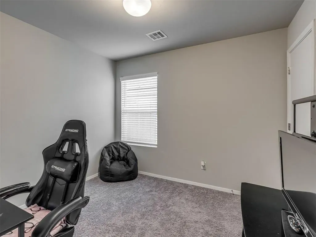 Photo 12 — 1408 Chuck Wagon Drive, El Reno, OK 73036