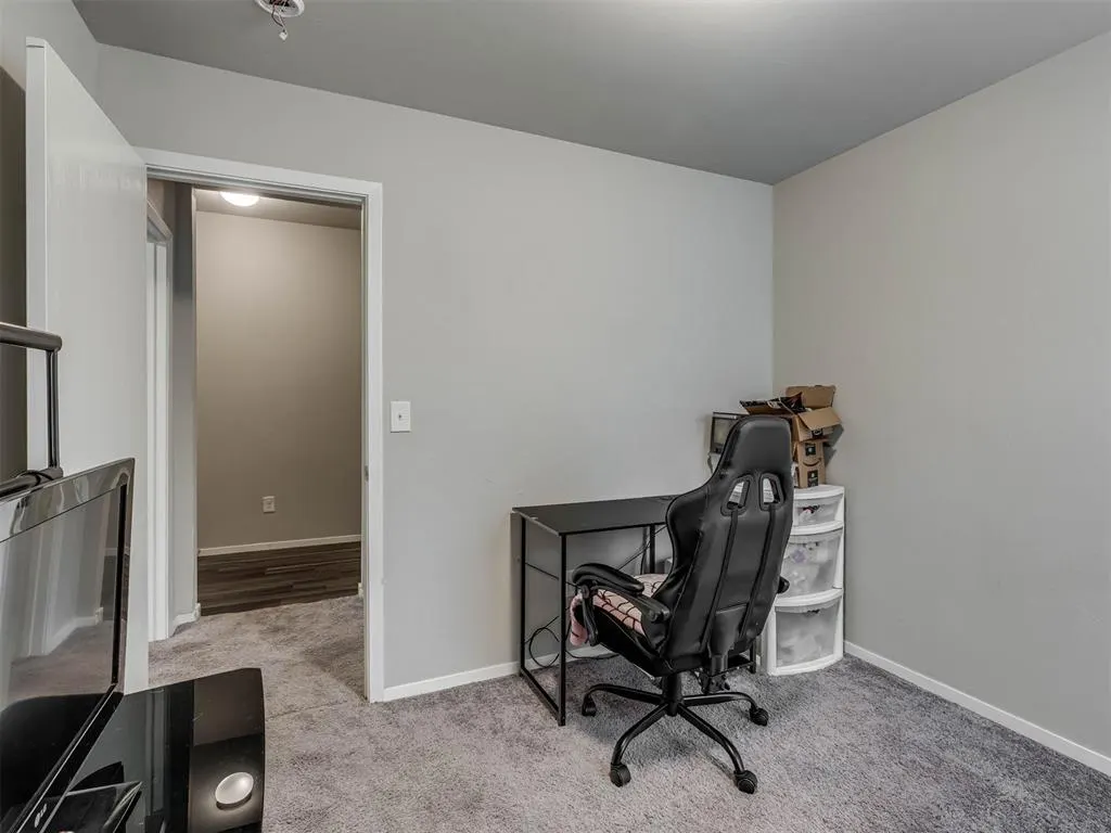 Photo 13 — 1408 Chuck Wagon Drive, El Reno, OK 73036