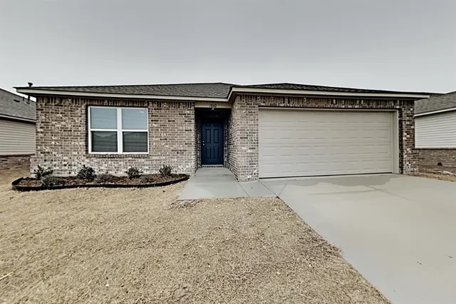 Photo 2 — 1840 Jack Rabbit Lane, El Reno, OK 73036