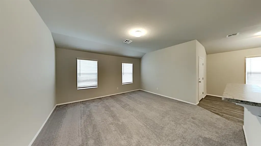 Photo 4 — 1840 Jack Rabbit Lane, El Reno, OK 73036