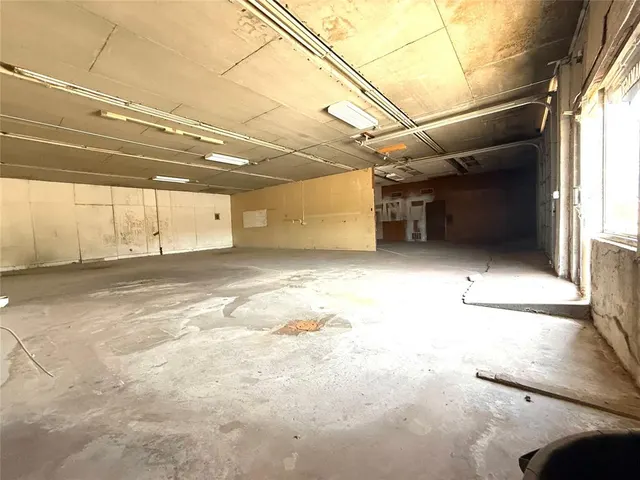 Photo 4 — 1923 W 3rd Street, Elk City, OK 73644