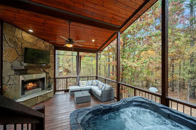 Photo 3 — 663 Sugarberry Trail, Broken Bow, OK 74728