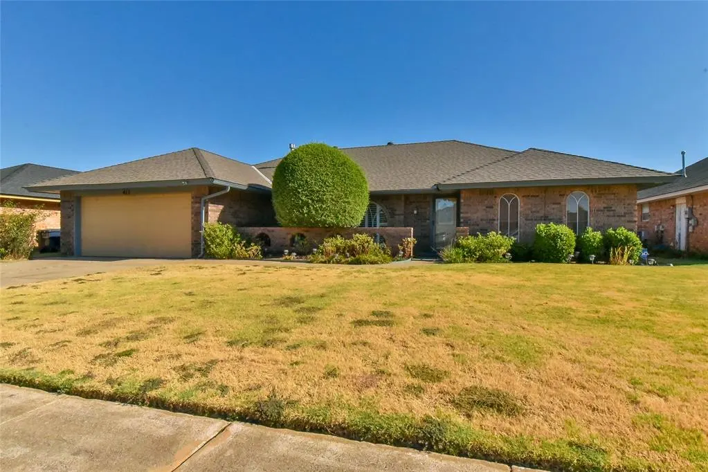 Front exterior — 417 SW 102nd Street, Oklahoma City, OK 73139