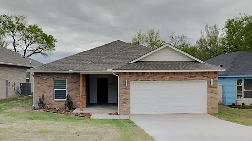 Front exterior — 204 E 6th Street, Arcadia, OK 73007