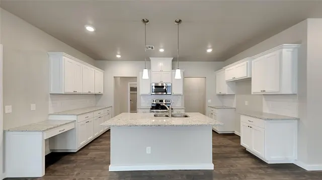 Photo 5 — 204 E 6th Street, Arcadia, OK 73007
