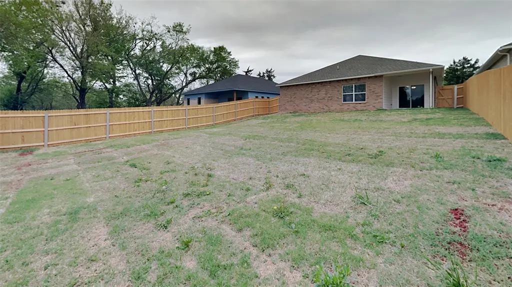 Photo 16 — 204 E 6th Street, Arcadia, OK 73007