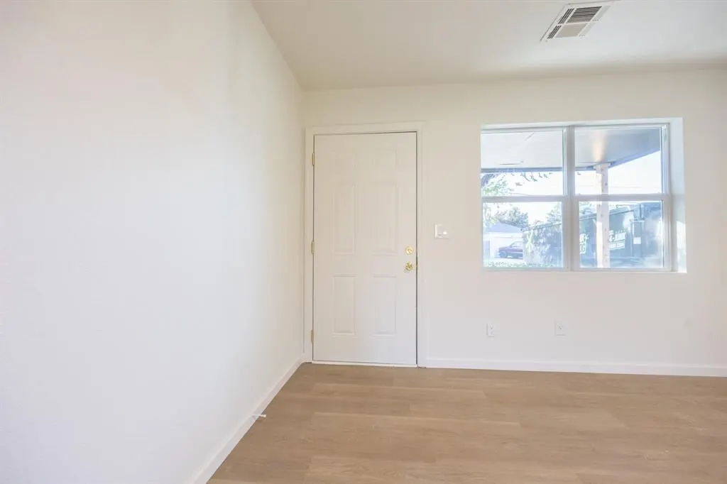 Photo 2 — 2124 N Tulsa Avenue, Oklahoma City, OK 73107