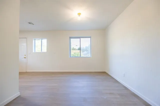 Photo 5 — 2124 N Tulsa Avenue, Oklahoma City, OK 73107