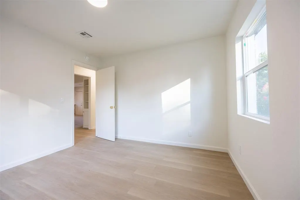Photo 15 — 2124 N Tulsa Avenue, Oklahoma City, OK 73107
