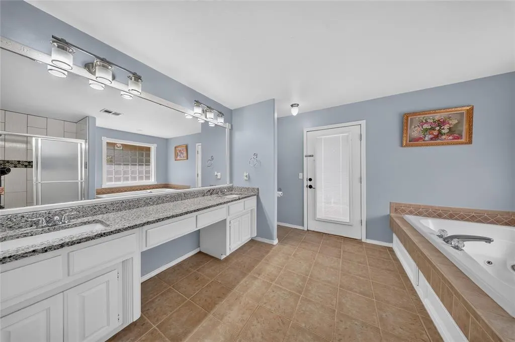 Photo 16 — 9312 SW 22nd Street, Oklahoma City, OK 73128