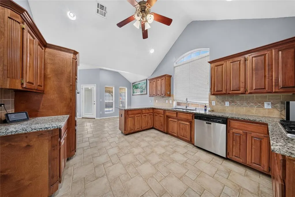 Photo 32 — 9312 SW 22nd Street, Oklahoma City, OK 73128