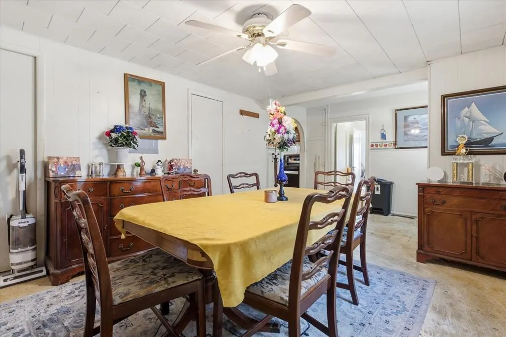 Photo 9 — 331 S Broadway Street, Konawa, OK 74849