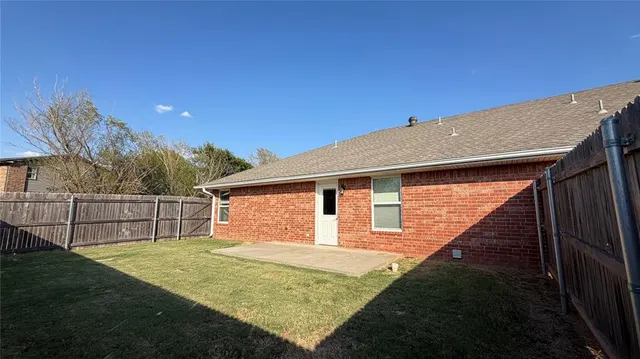 Photo 3 — 2338 Bent Tree Road, Shawnee, OK 74804