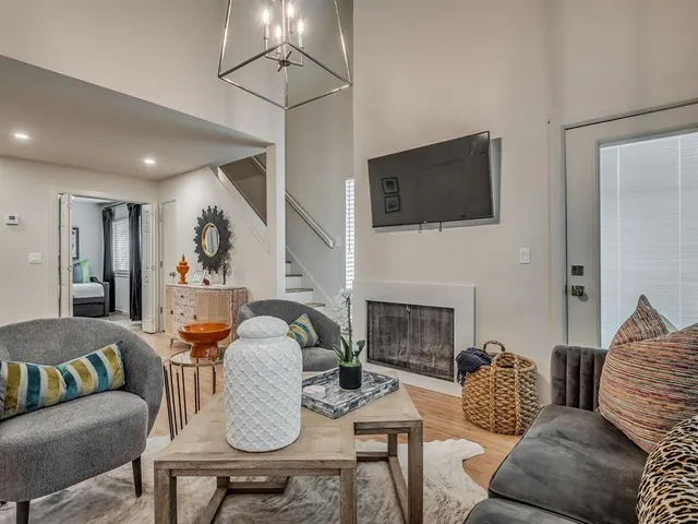Photo 5 — 11540 N May Avenue 205E, Oklahoma City, OK 73120