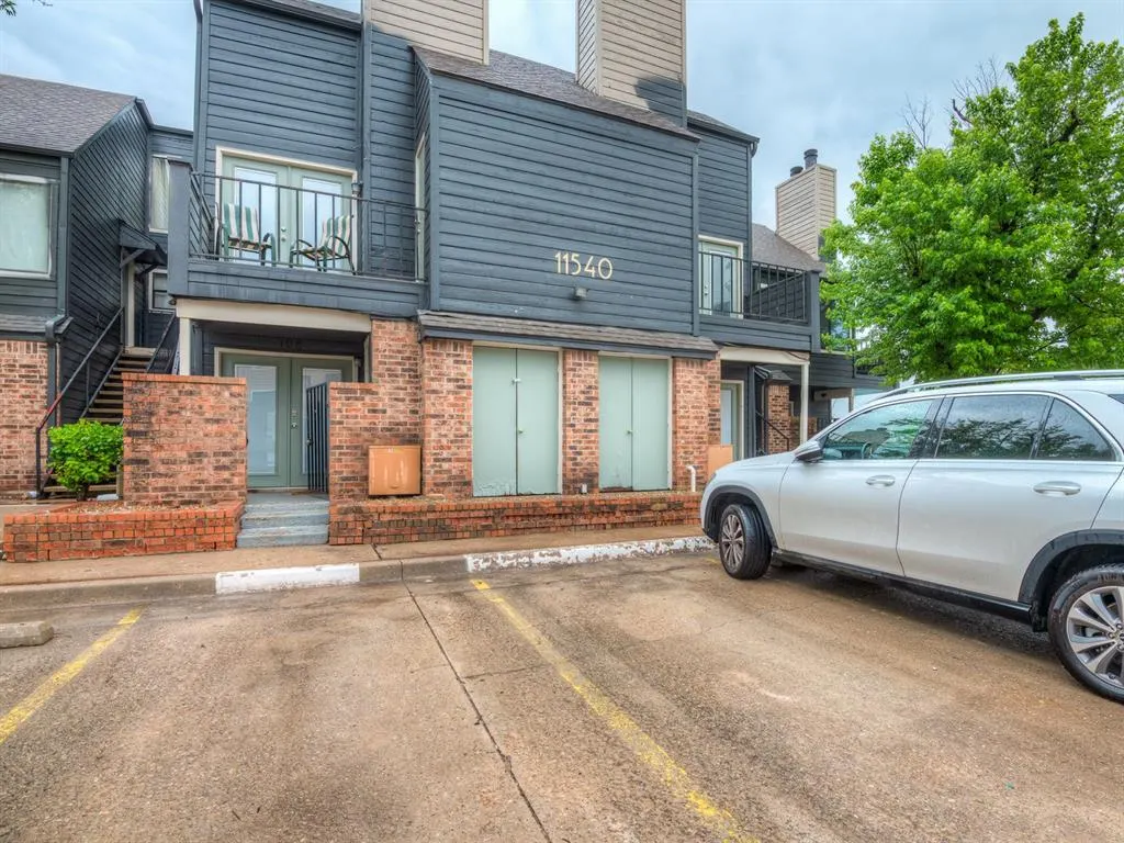 Photo 31 — 11540 N May Avenue 205E, Oklahoma City, OK 73120