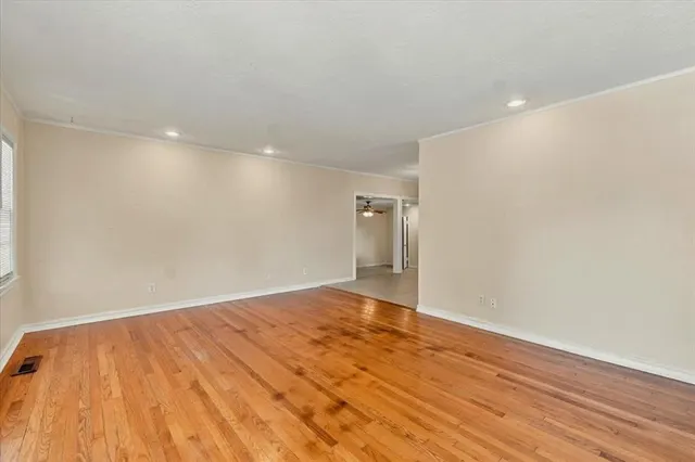 Photo 4 — 1103 Belford Avenue, Oklahoma City, OK 73116