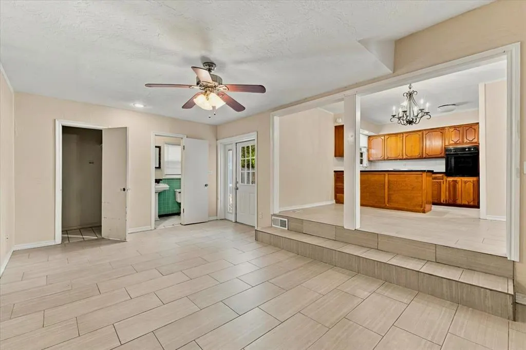 Photo 11 — 1103 Belford Avenue, Oklahoma City, OK 73116