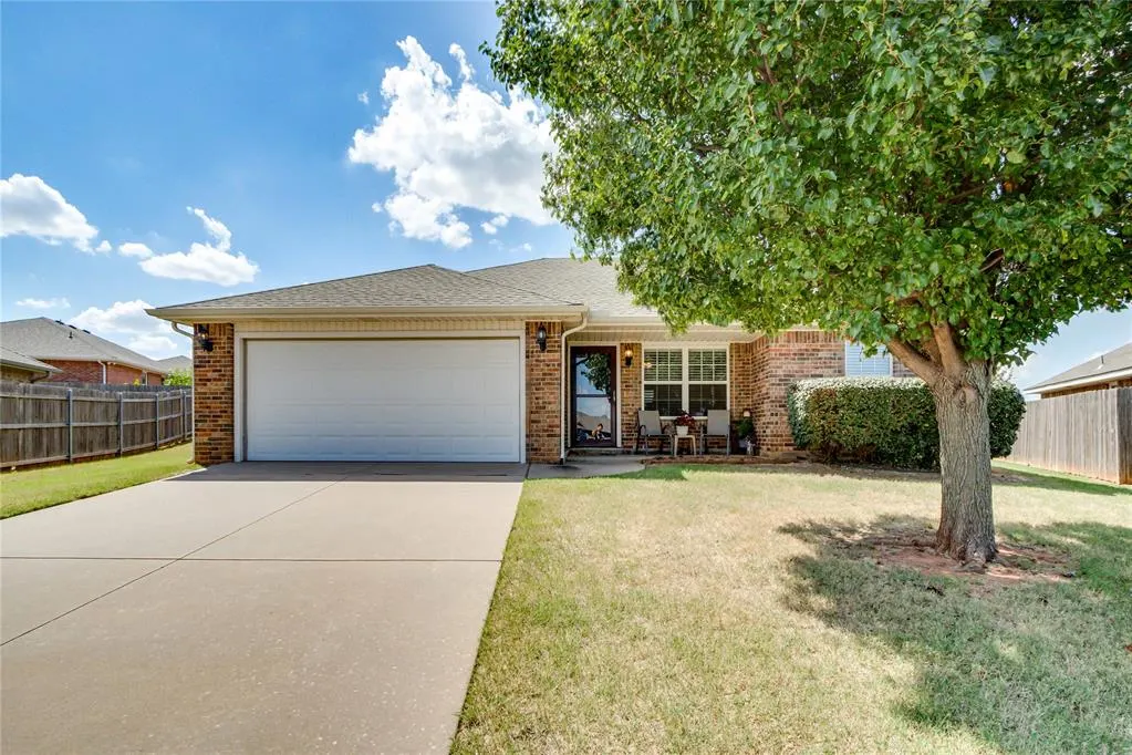 Front exterior — 404 JB Street, Yukon, OK 73099