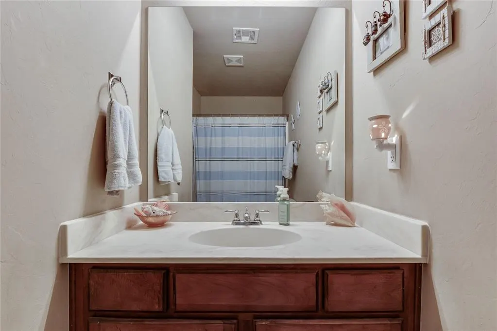 Photo 22 — 404 JB Street, Yukon, OK 73099