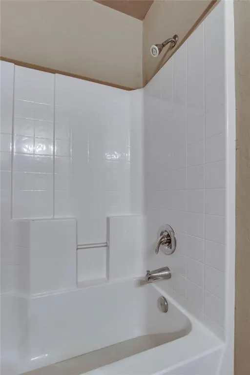 Photo 24 — 404 JB Street, Yukon, OK 73099