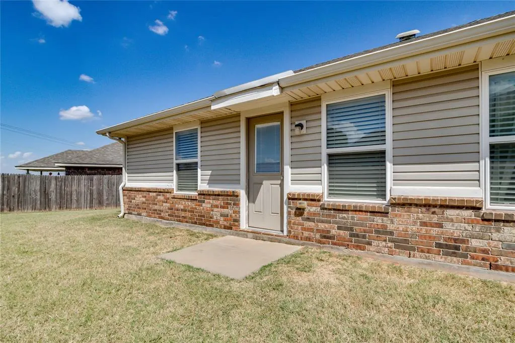 Photo 41 — 404 JB Street, Yukon, OK 73099