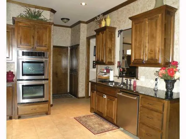 Photo 5 — 8709 NW 105th Street, Oklahoma City, OK 73162