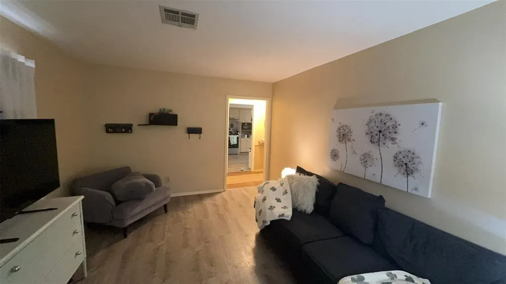 Photo 5 — 1617 SW 80th Street, Oklahoma City, OK 73159