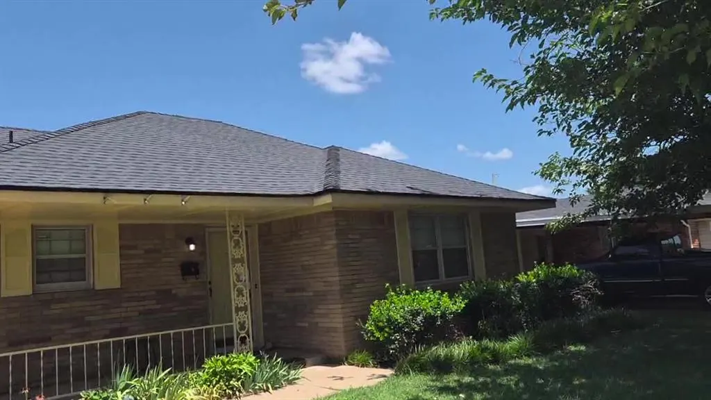 Photo 2 — 1617 SW 80th Street, Oklahoma City, OK 73159