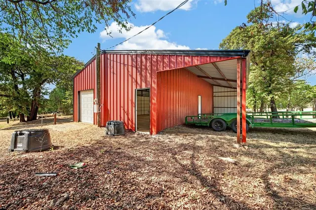 Photo 5 — 11000 Cindy Lane, Guthrie, OK 73044