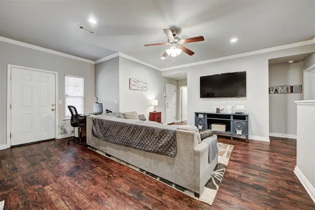 Photo 4 — 2302 W Bradford Circle, Newcastle, OK 73065