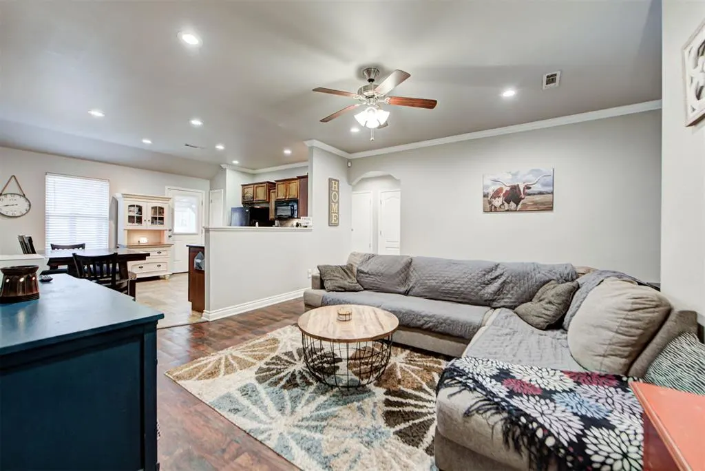 Photo 6 — 2302 W Bradford Circle, Newcastle, OK 73065
