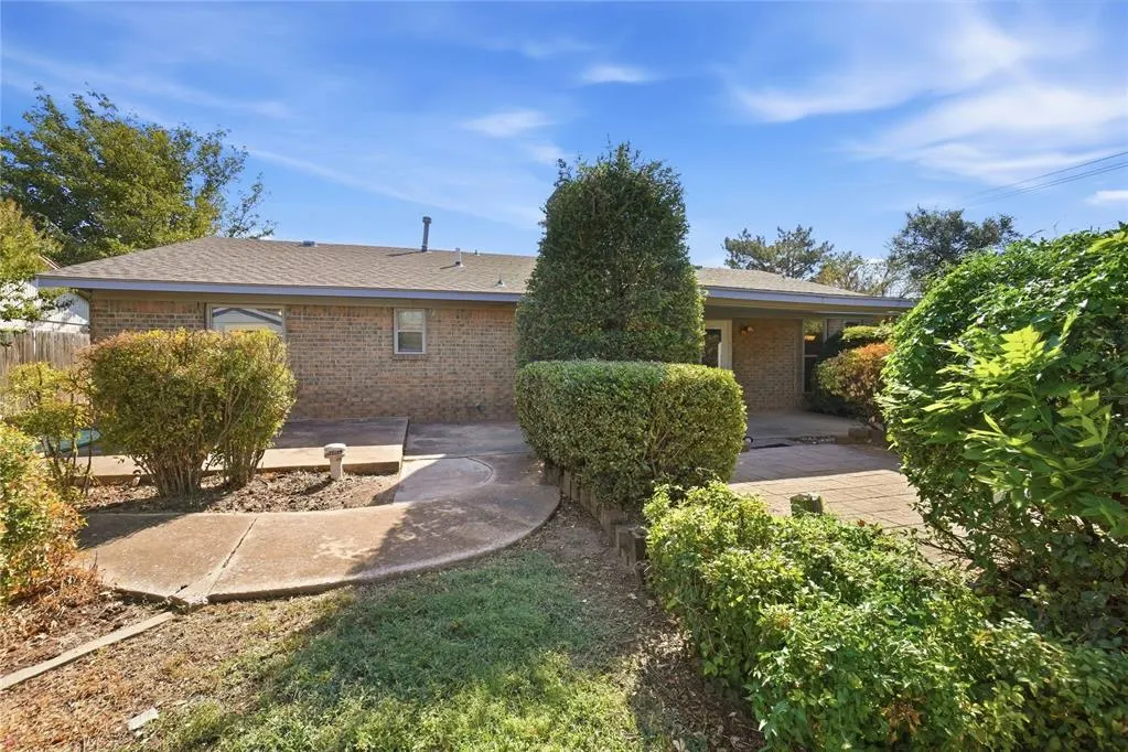Photo 36 — 2219 N Flamingo Lane, Altus, OK 73521