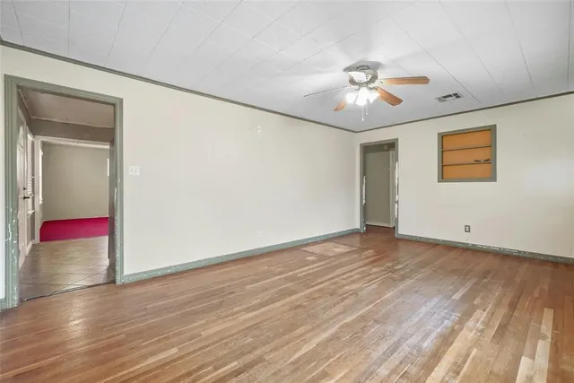 Photo 5 — 403 Eisenhower Lane, Elk City, OK 73644