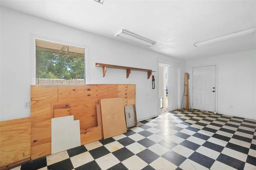 Photo 29 — 403 Eisenhower Lane, Elk City, OK 73644