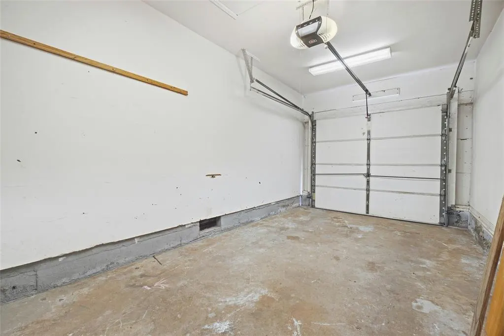 Photo 30 — 403 Eisenhower Lane, Elk City, OK 73644