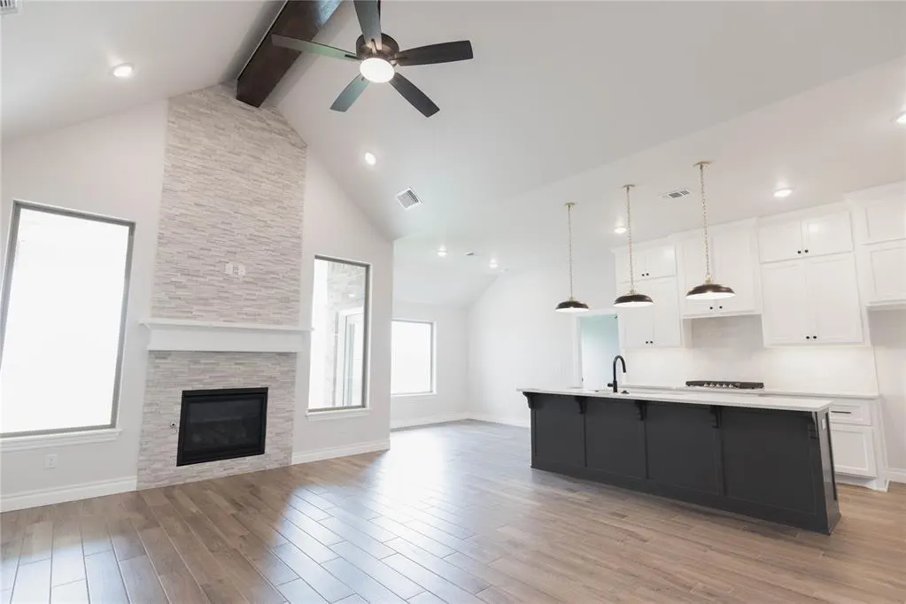 Photo 2 — 15504 Springfield Lane, Edmond, OK 73013
