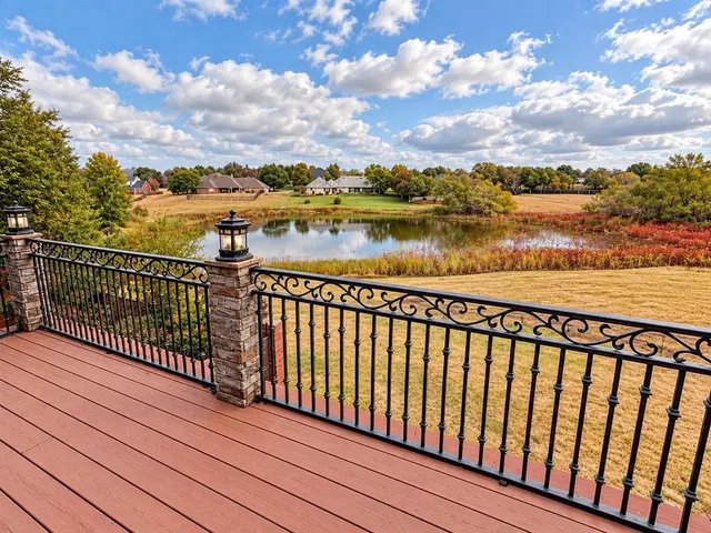 Photo 6 — 2422 Sunset Drive, Clinton, OK 73601
